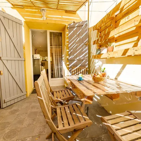 Souplex Voltaire Apartmán *